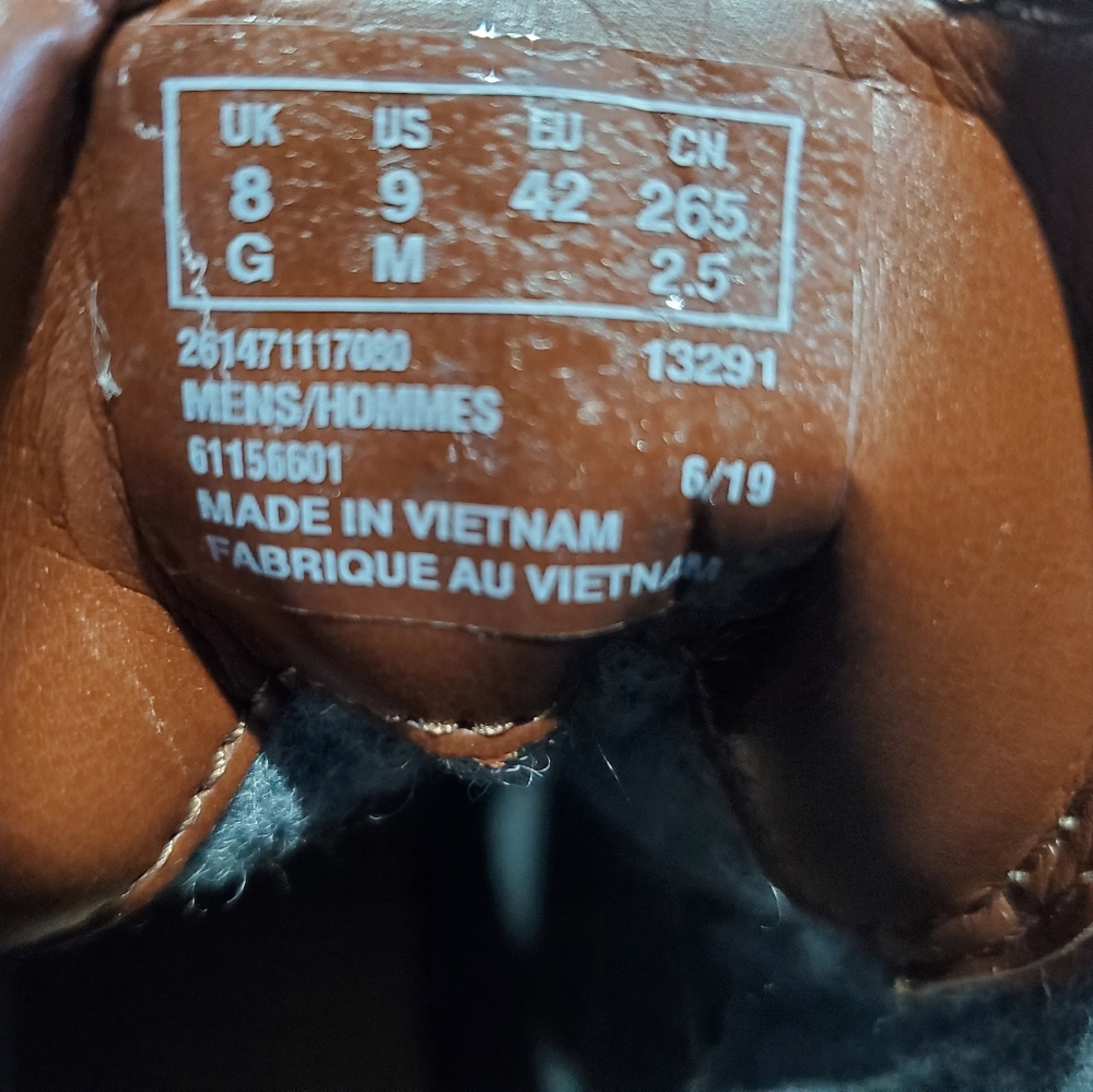 Clark's Comfort Collection Boots - Picture 9 of 10